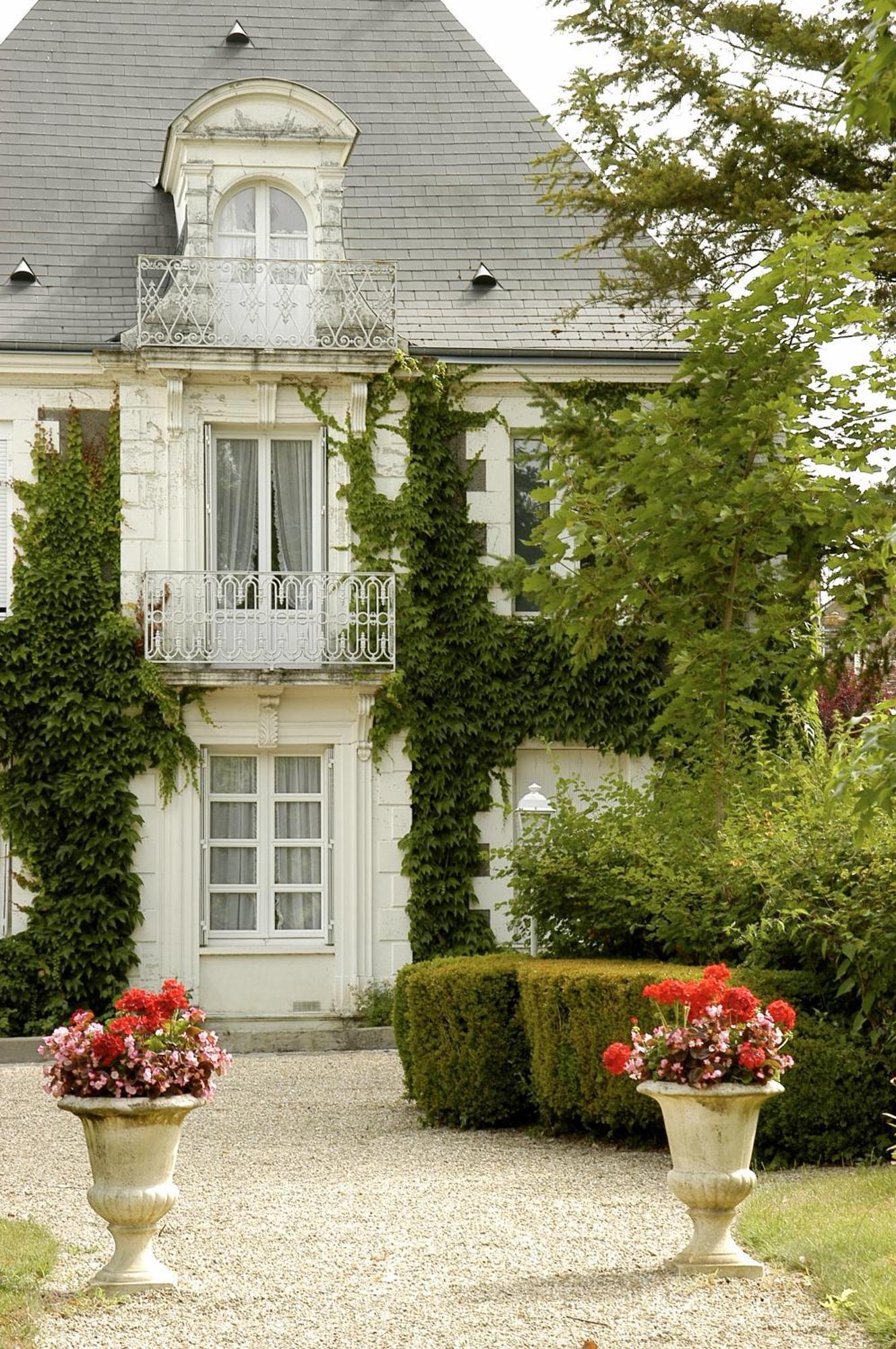 Logis L'Hermitage Buzançais Exteriör bild