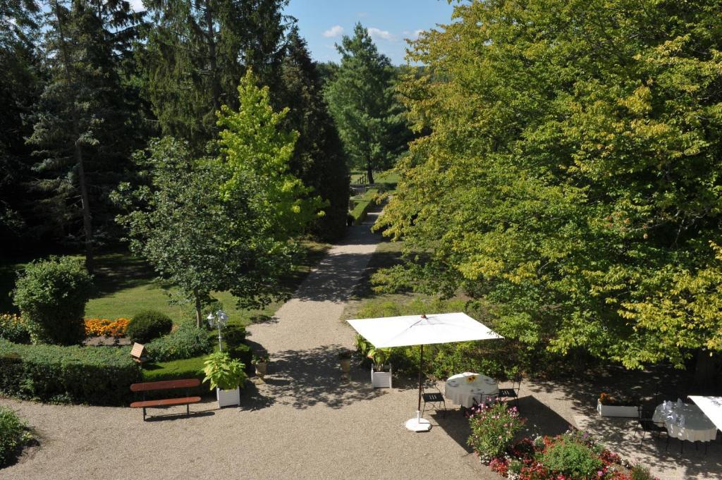 Logis L'Hermitage Buzançais Exteriör bild